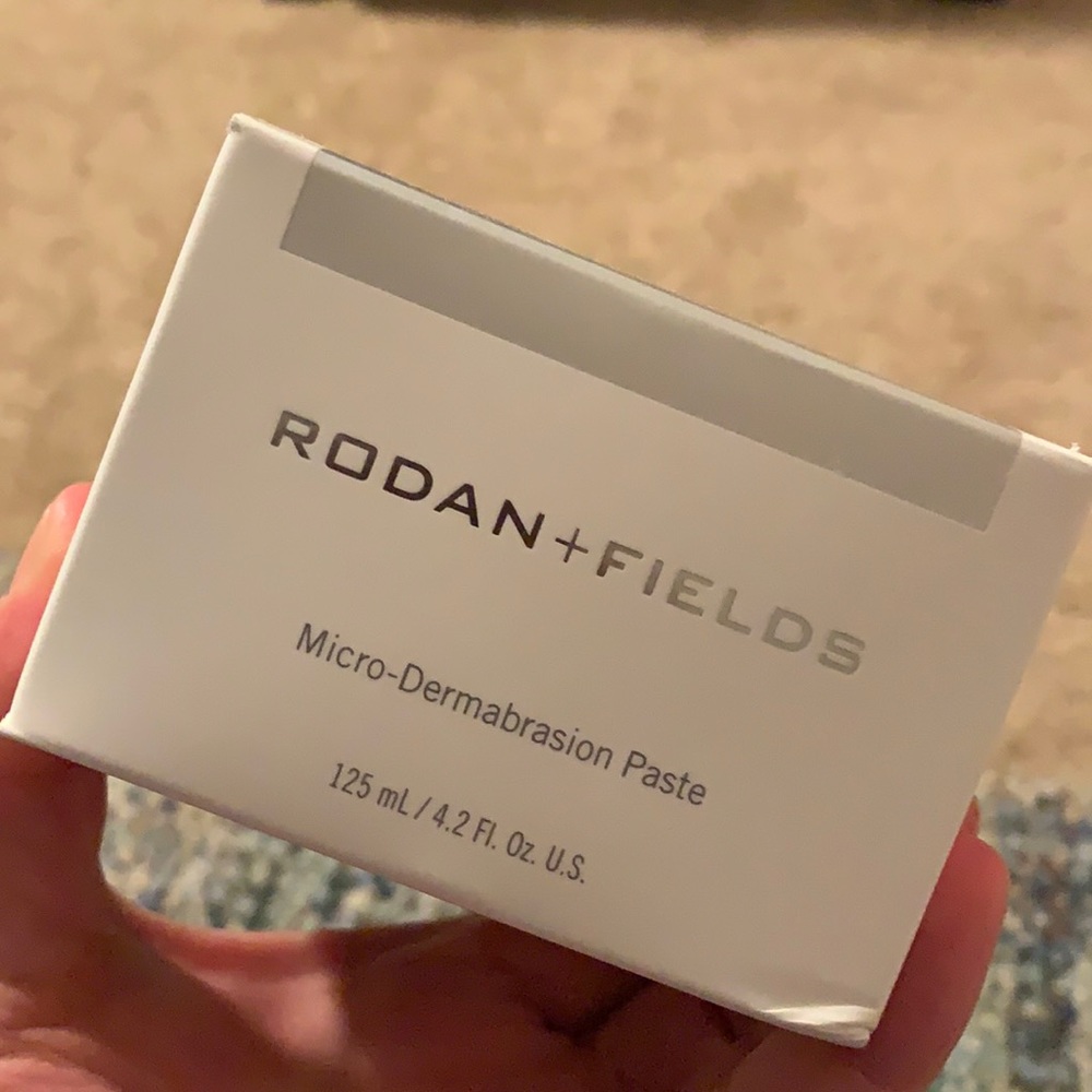 New - Rodan + Fields Micro-dermabrasion Paste